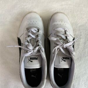 Puma Women's White and Black Athletic Shoes